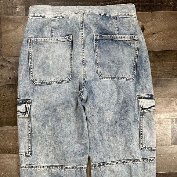 American Eagle Women’s Size 2 Jeans Blue Denim Light Wash Draw String - Picture 9 of 11